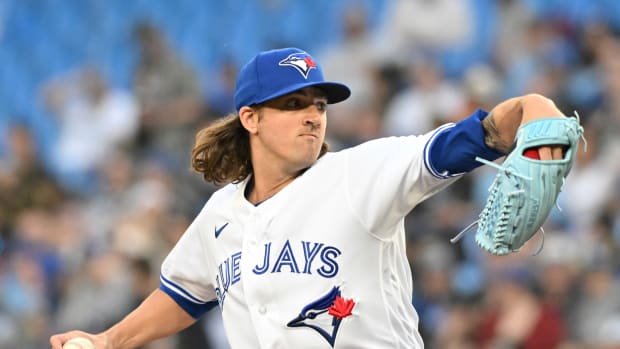 Kevin Gausman explains baseball's increase in splitters.